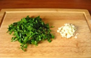 Salade De Pruneaux Et De Viande De Poulet