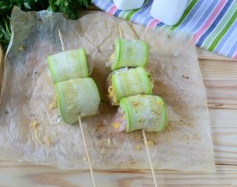 Roulés de courgettes à la poitrine de poulet