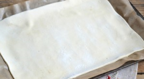 Tarte feuilletée à la cerise