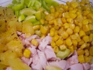 Salade de Poulet Fumé à l'Ananas
