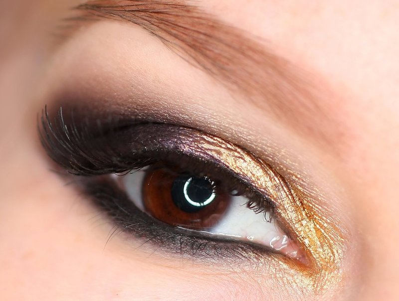 Maquillage bicolore spectaculaire pour les yeux bruns Maquillage spectaculaire pour les yeux bruns