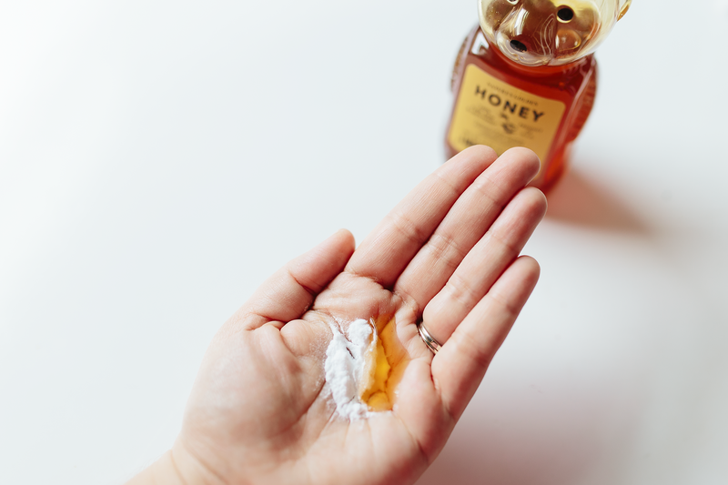 Un mélange de miel et de soda