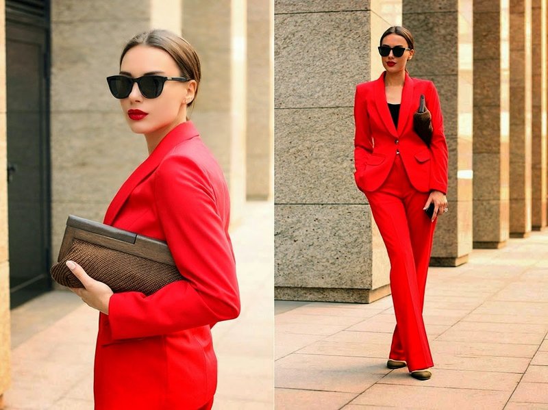 Costumes de printemps en rouge Costumes de printemps en rouge