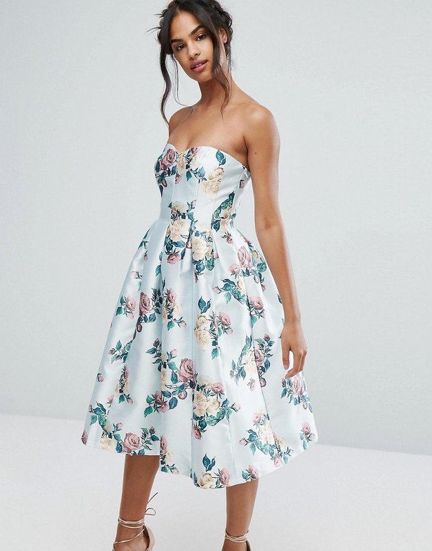 Robe bandeau à fleurs avec jupe évasée Robe bandeau à fleurs avec jupe évasée