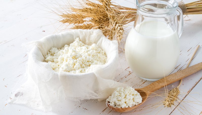 Caillé avec du lait pour un masque Caillé au lait