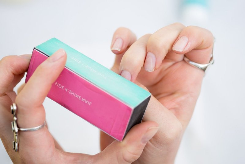 Broyer la plaque à ongles Broyer la plaque à ongles