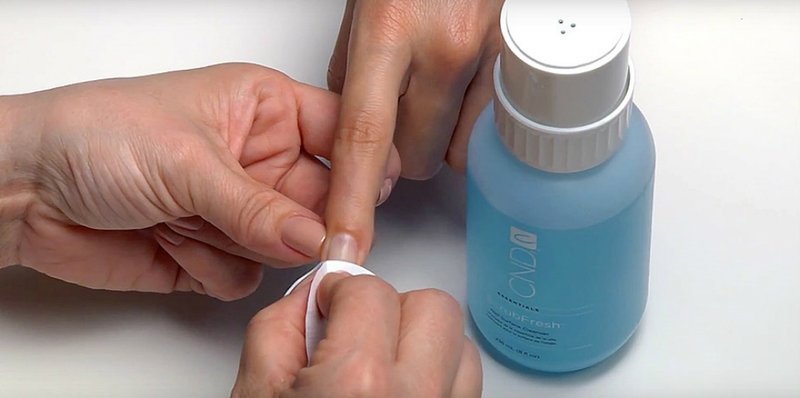 Enlèvement de la couche collante Enlèvement de la couche collante