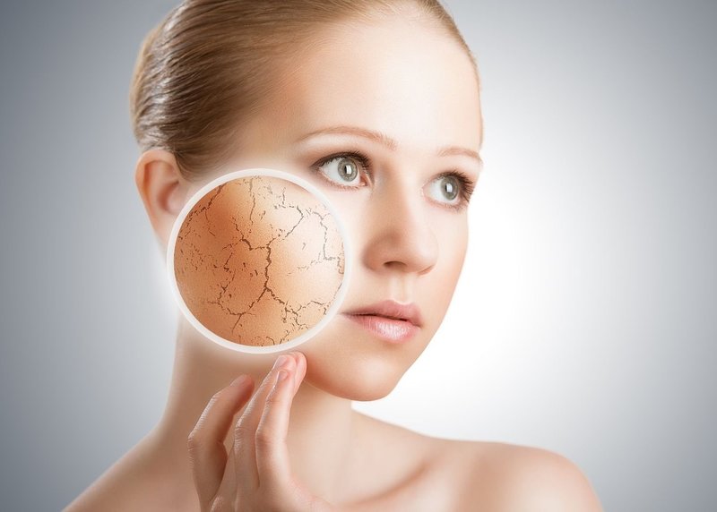 Les effets de la peau sèche Masque à la crème sure pour peau sèche