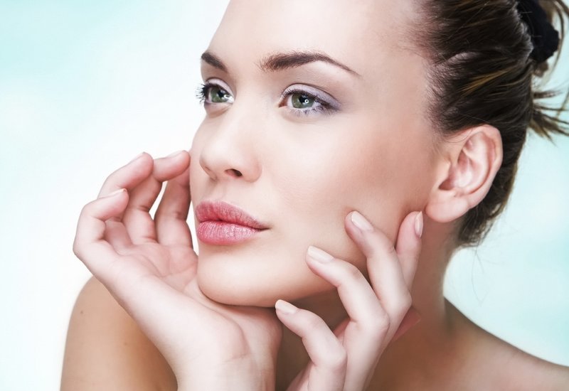 Peau élastique Visage élastique