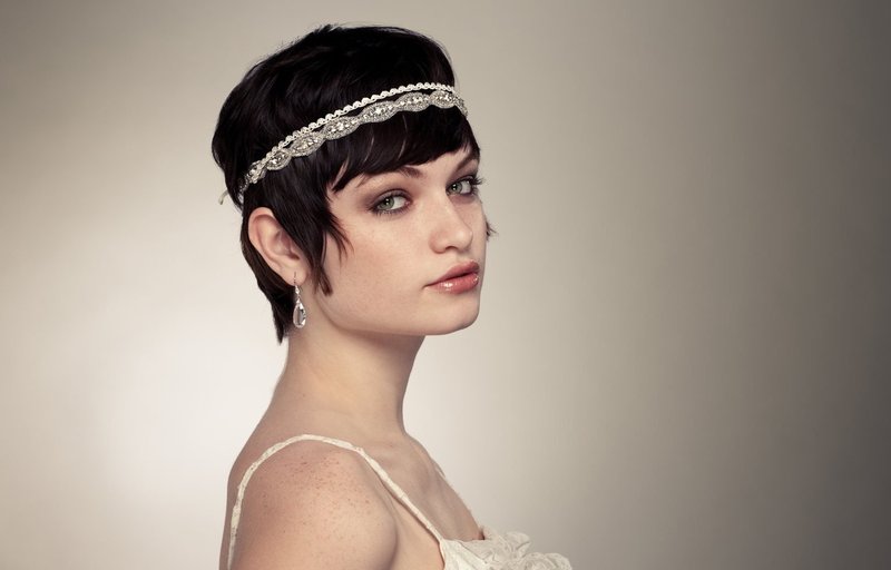 Coiffure rétro pour cheveux courts Coiffure rétro pour cheveux courts