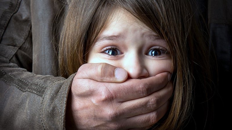 Abus psychologique d'un enfant Comment détecter la violence domestique?