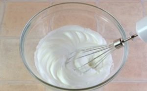 Tarte au fromage cottage et aux cerises