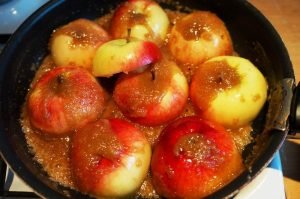 Tarte aux pommes - retournée