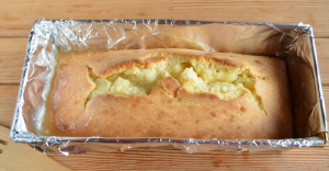 Tarte aux bananes fourrée à la crème sure