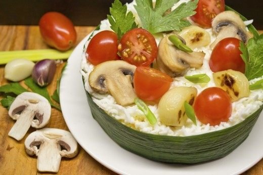 salat-s-syrom-i-chesnokom-01-520x346