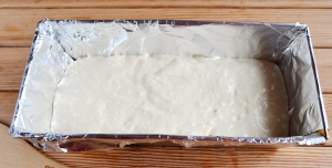 Tarte aux bananes fourrée à la crème sure