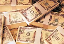 Complot d'argent de pleine lune Complot d'argent de pleine lune