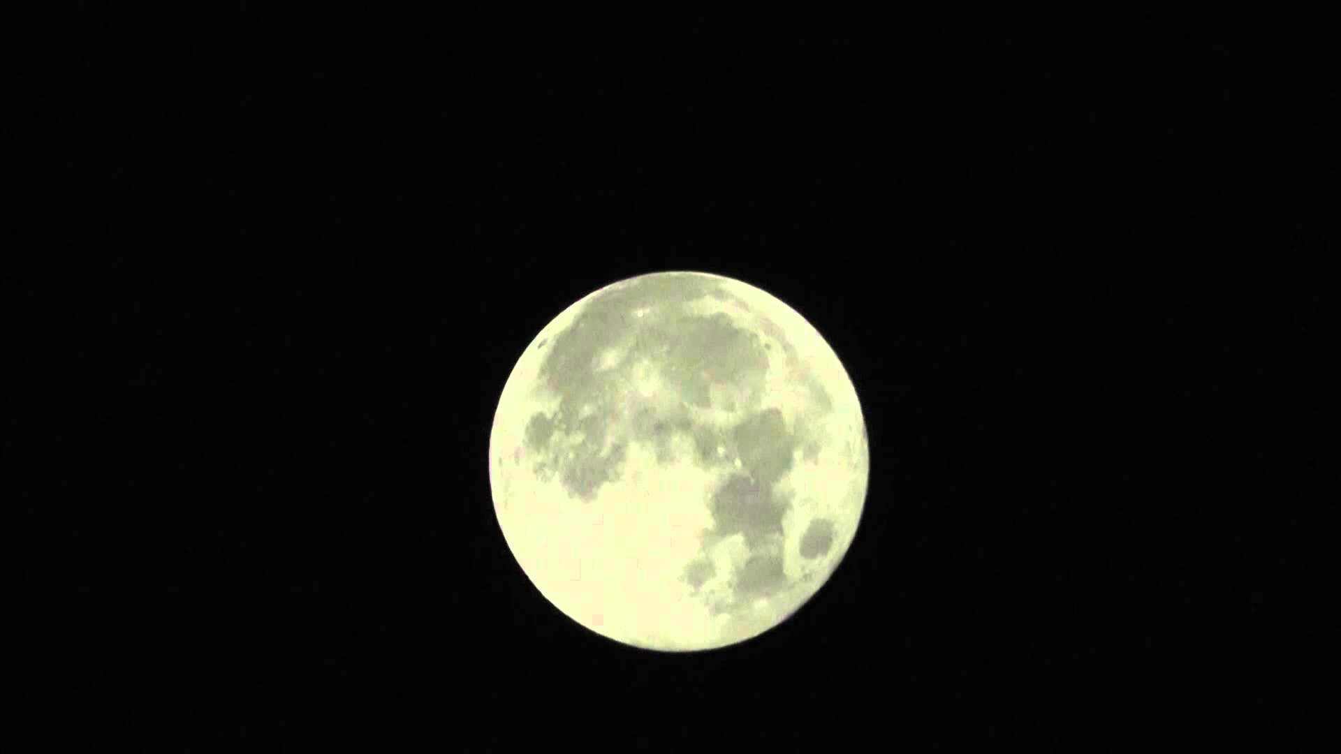 Préparation rituelle à la pleine lune