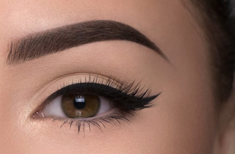 Maquillage de flèche Maquillage de flèche