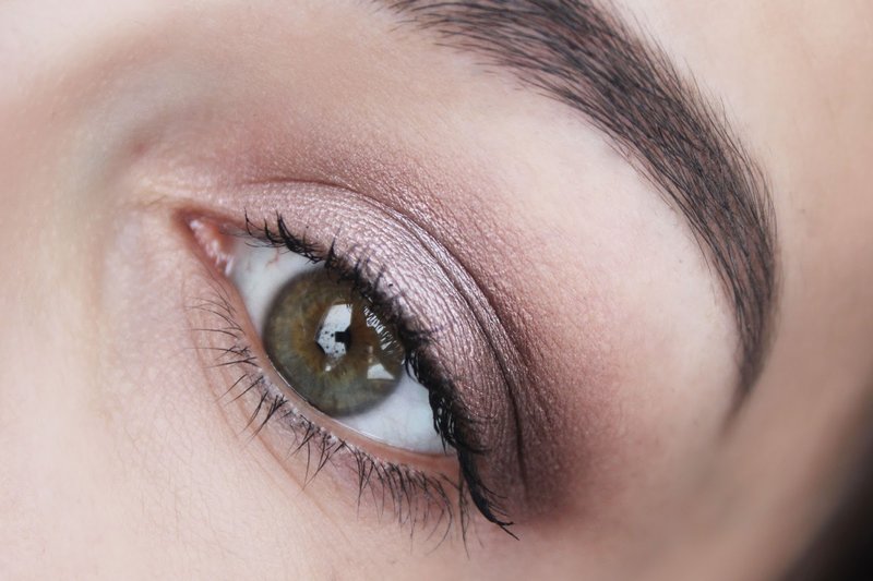 Maquillage lilas pâle pour tous les jours Maquillage lilas pâle pour tous les jours