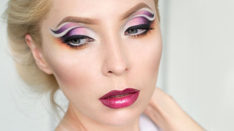 Maquillage lumineux inhabituel Maquillage lumineux inhabituel