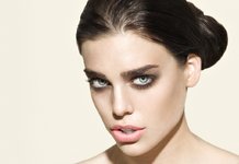 Maquillage pour les yeux bleus