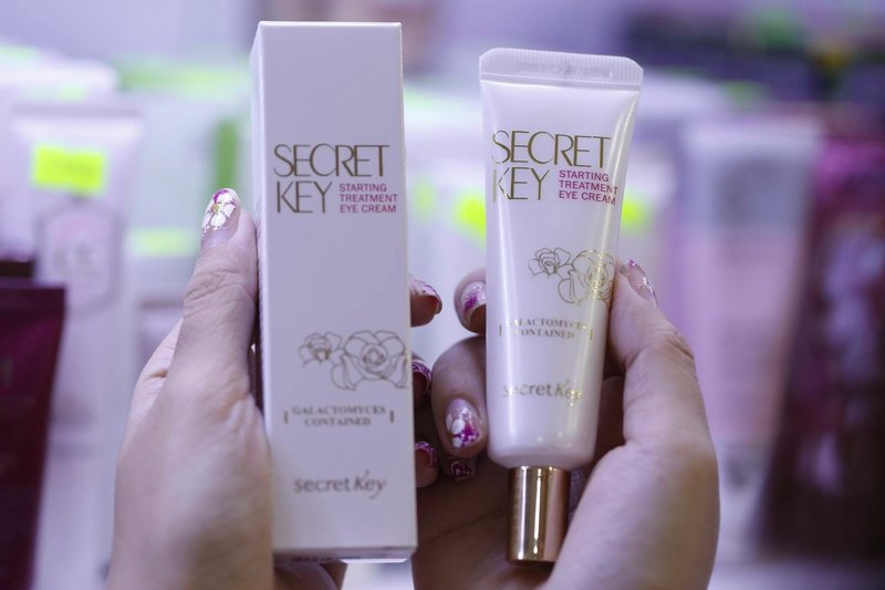 Secret Key démarrage traitement crème pour les yeux Galactomyces contenu Secret Key démarrage traitement crème pour les yeux Galactomyces contenu