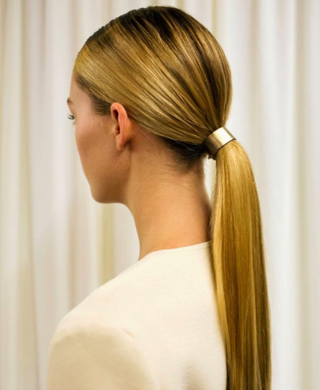 Queue basse et lisse Queue basse et lisse