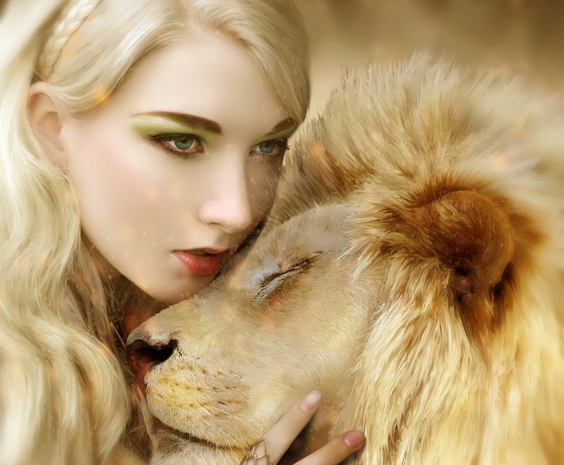 Femme lion Femme lion