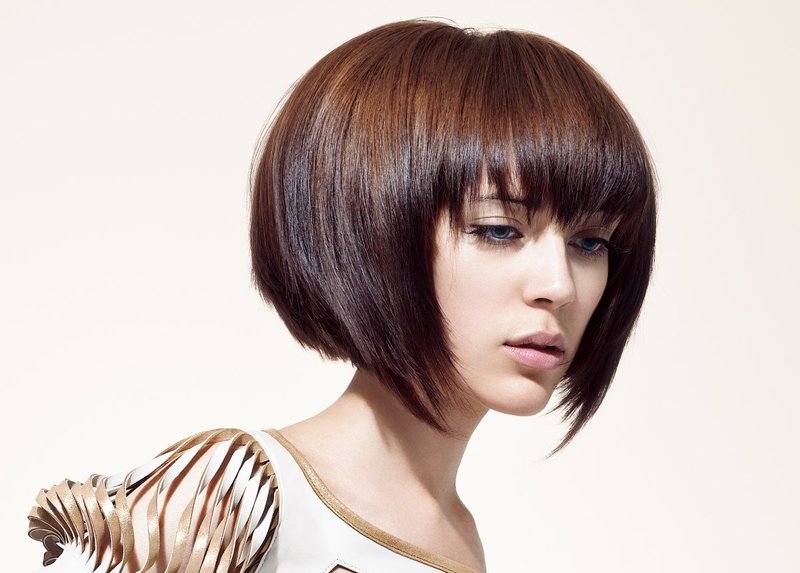 Fille avec frange graduée Fille avec frange graduée