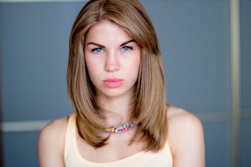 Bangs sur le côté Bangs sur le côté