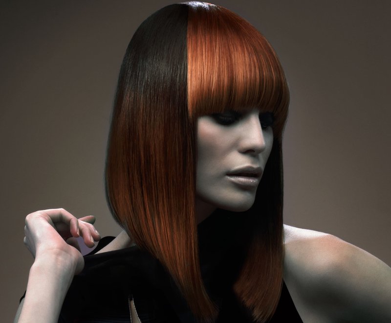 Fille avec un carré avec extension et frange droite Fille avec un carré avec extension et frange droite