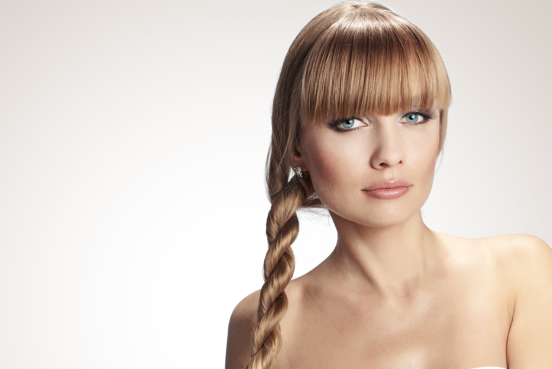 Longue frange droite Longue frange droite